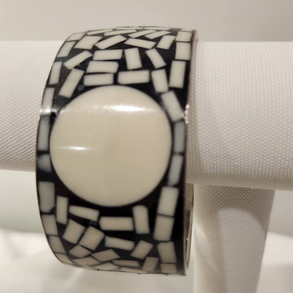 Bangle Bracelet Enamel Inlay